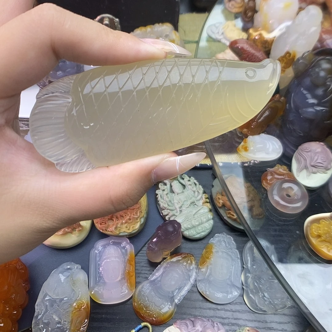 玛瑙/玉髓未镶嵌颈饰