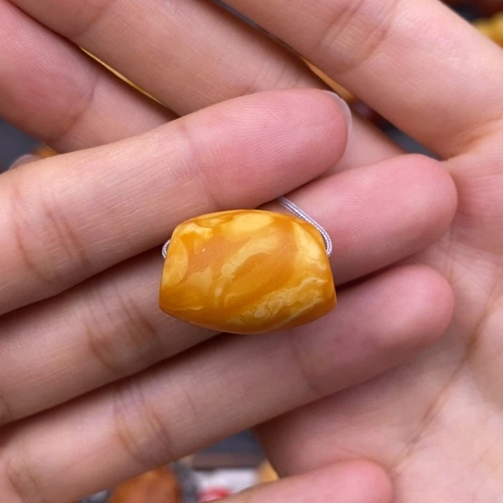 琥珀未镶嵌裸石蜜蜡M