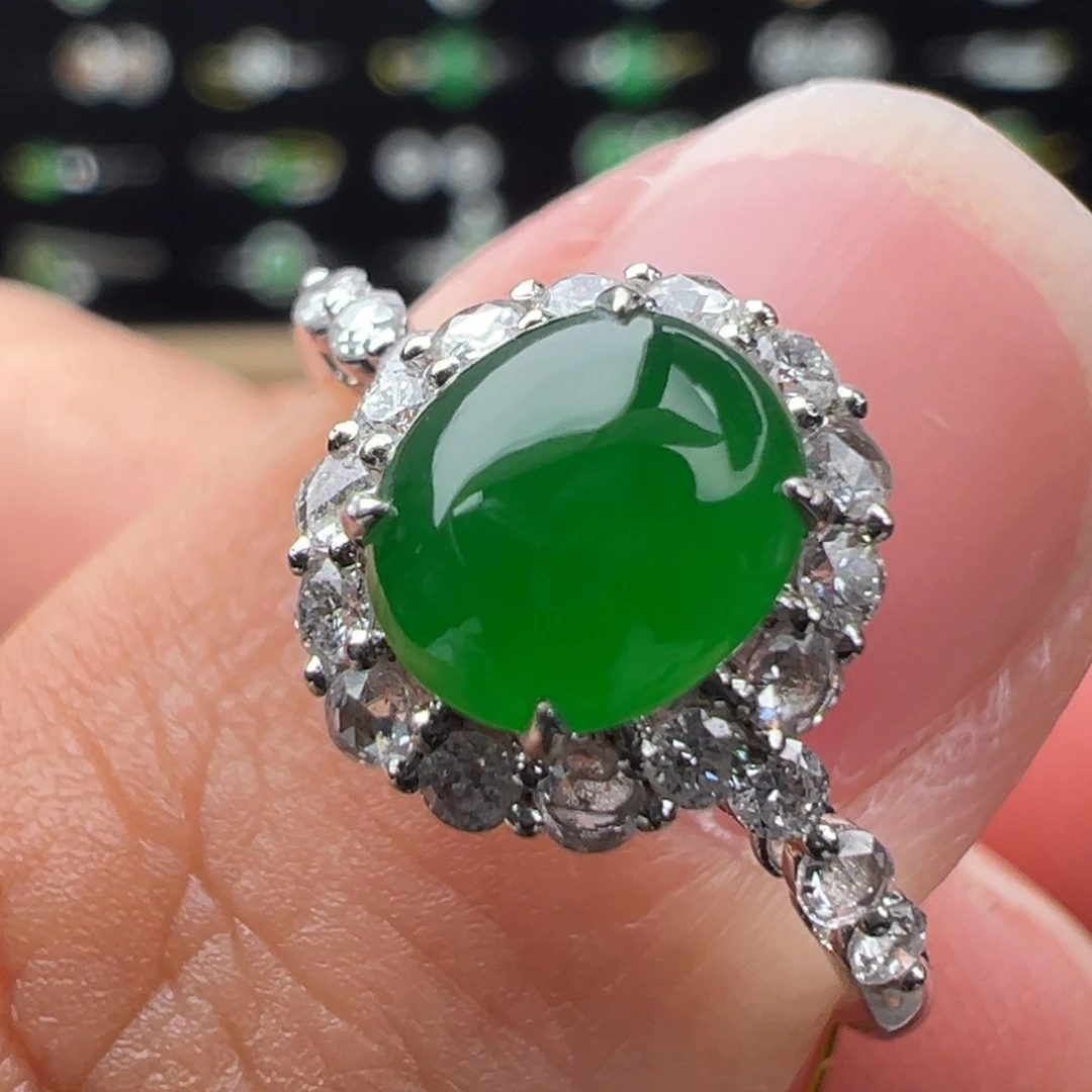 翡翠18K金镶嵌戒指蛋面7