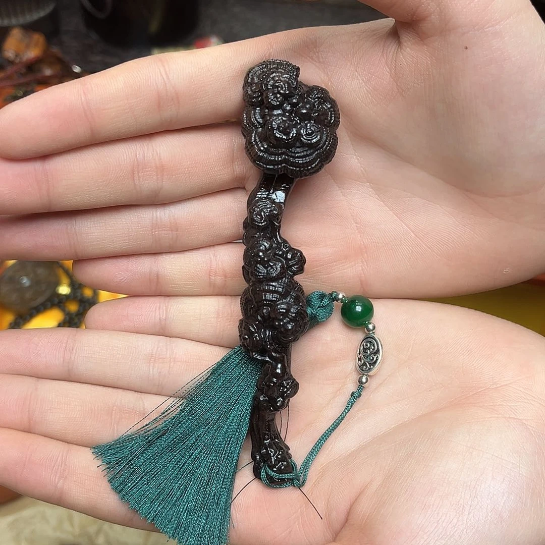 大叶紫檀（黑酸枝木类）