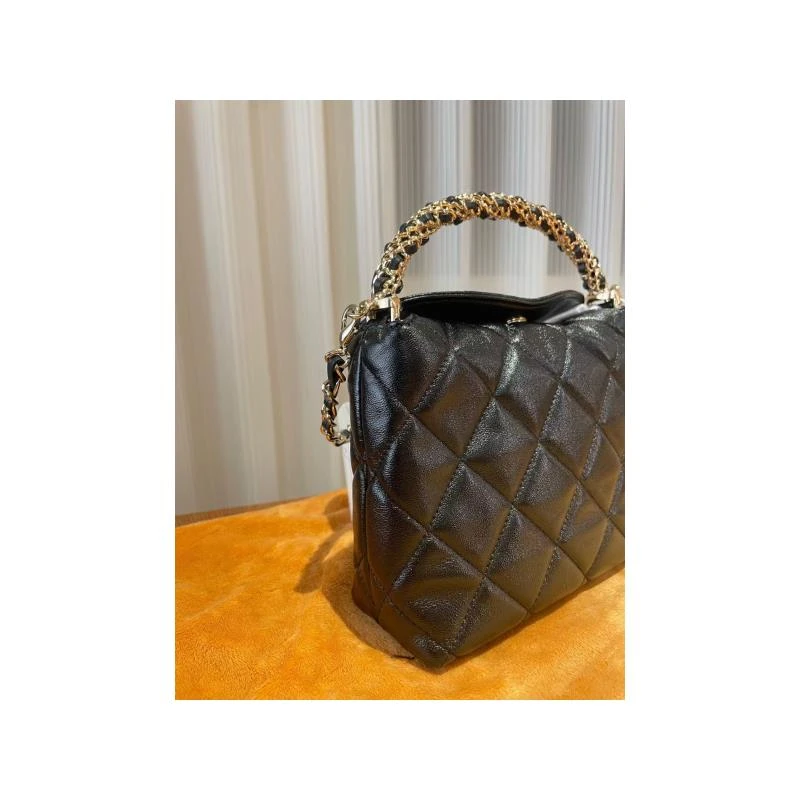 HIRMRIS手工真皮包550739-黑  旋转口扣香