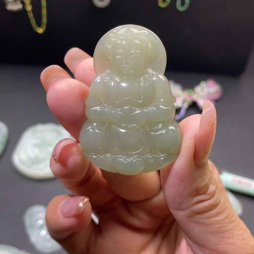 颈饰未镶嵌翡翠观音