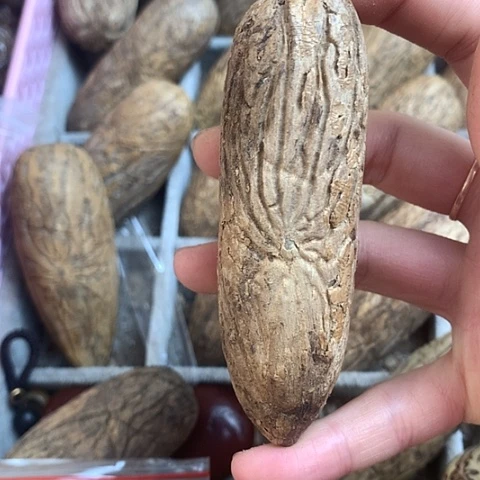 椰蒂吊坠乔*千眼菩提