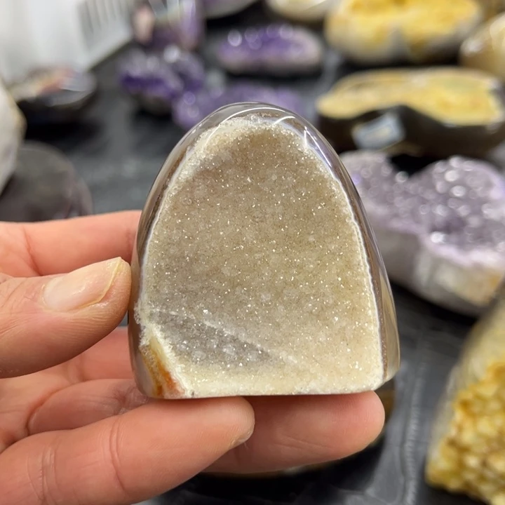 水晶未镶嵌珠宝半成品