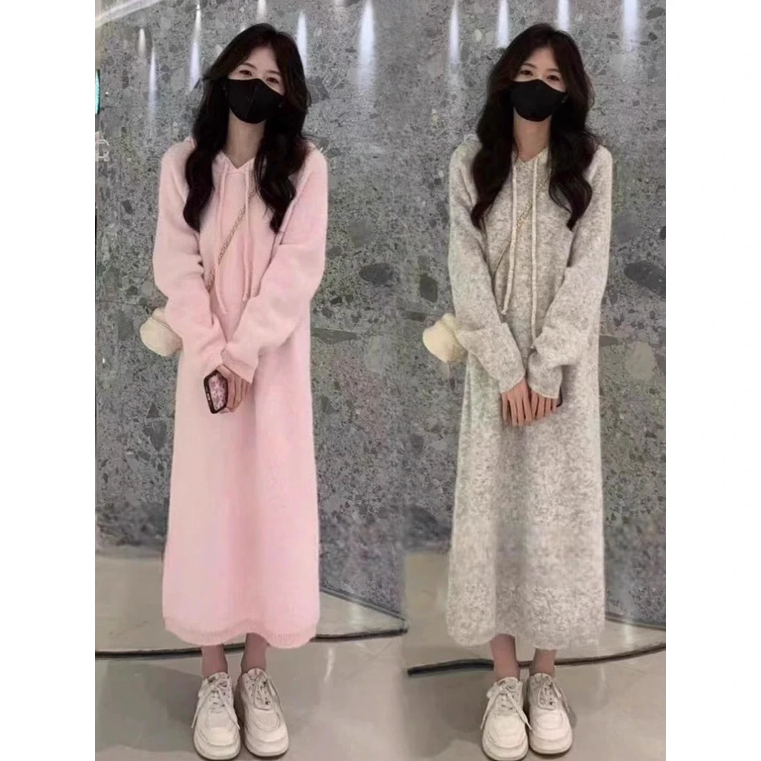 慵懒风高级感时尚连帽针织连衣裙女秋冬小个子宽松显瘦打底毛衣裙