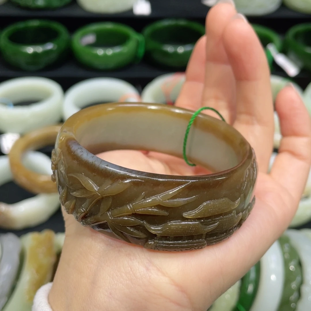未镶嵌手镯和田玉82
