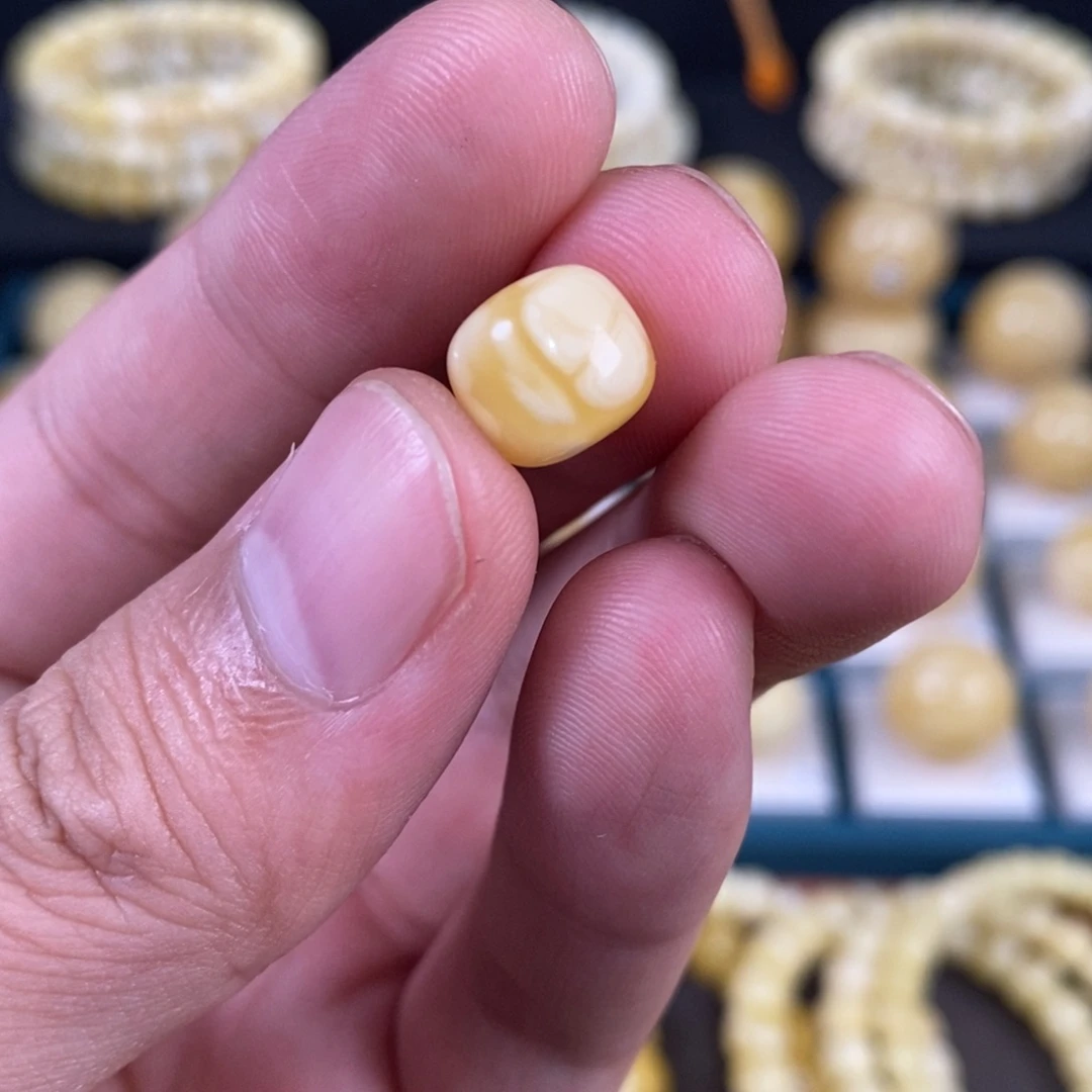 蜜蜡未镶嵌珠宝奇石10mm