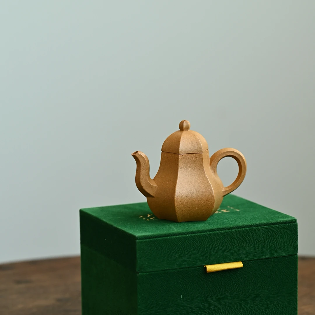 杨桃·紫砂壶 容量80cc/大水潭梨皮段泥