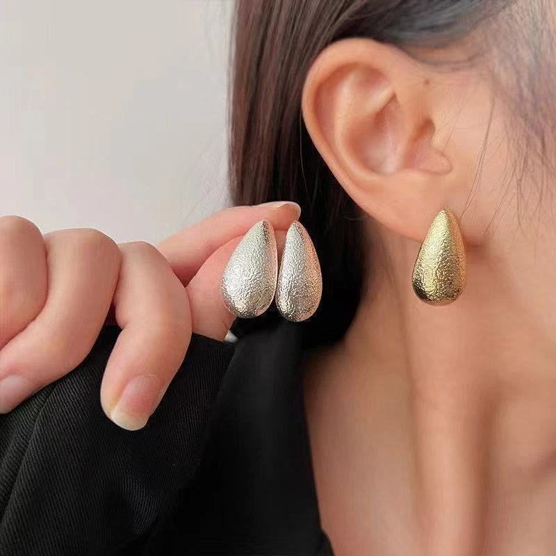铜合金耳饰 金属磨砂拉丝精致水滴耳钉小众设计简约个性时尚春夏
