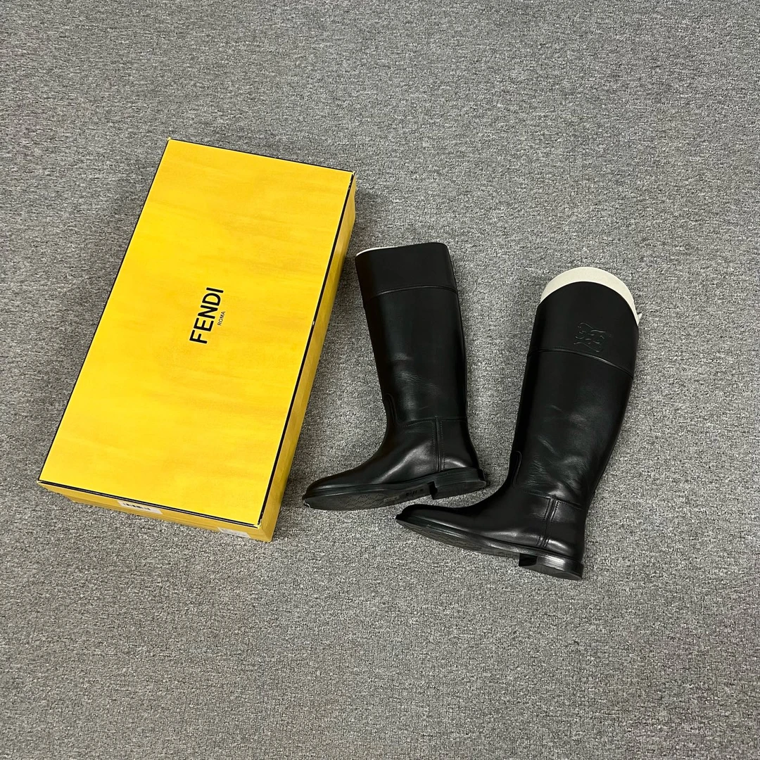95新 FENDI/芬迪 fendi 长筒靴39码