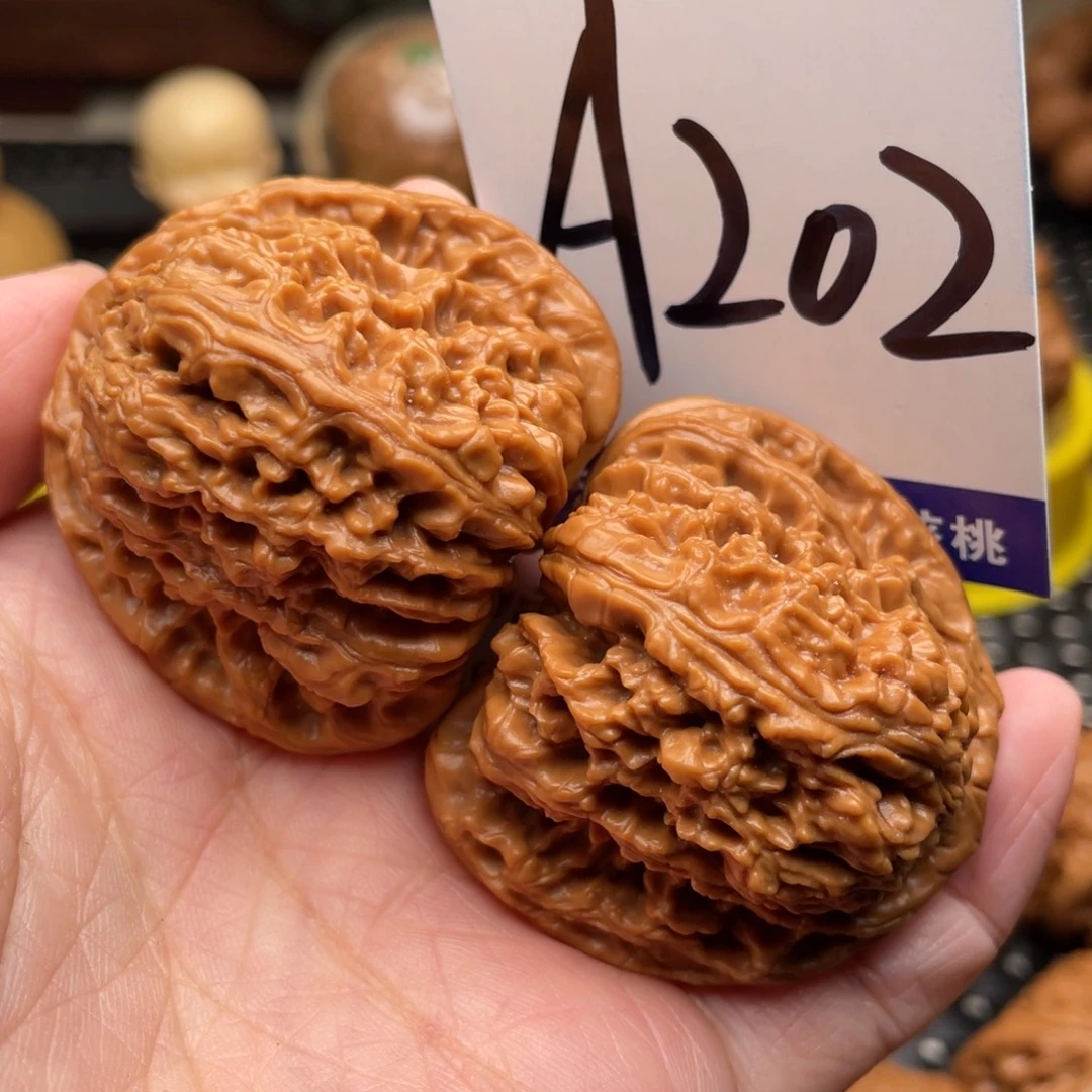 来***）把件桃核南疆石42