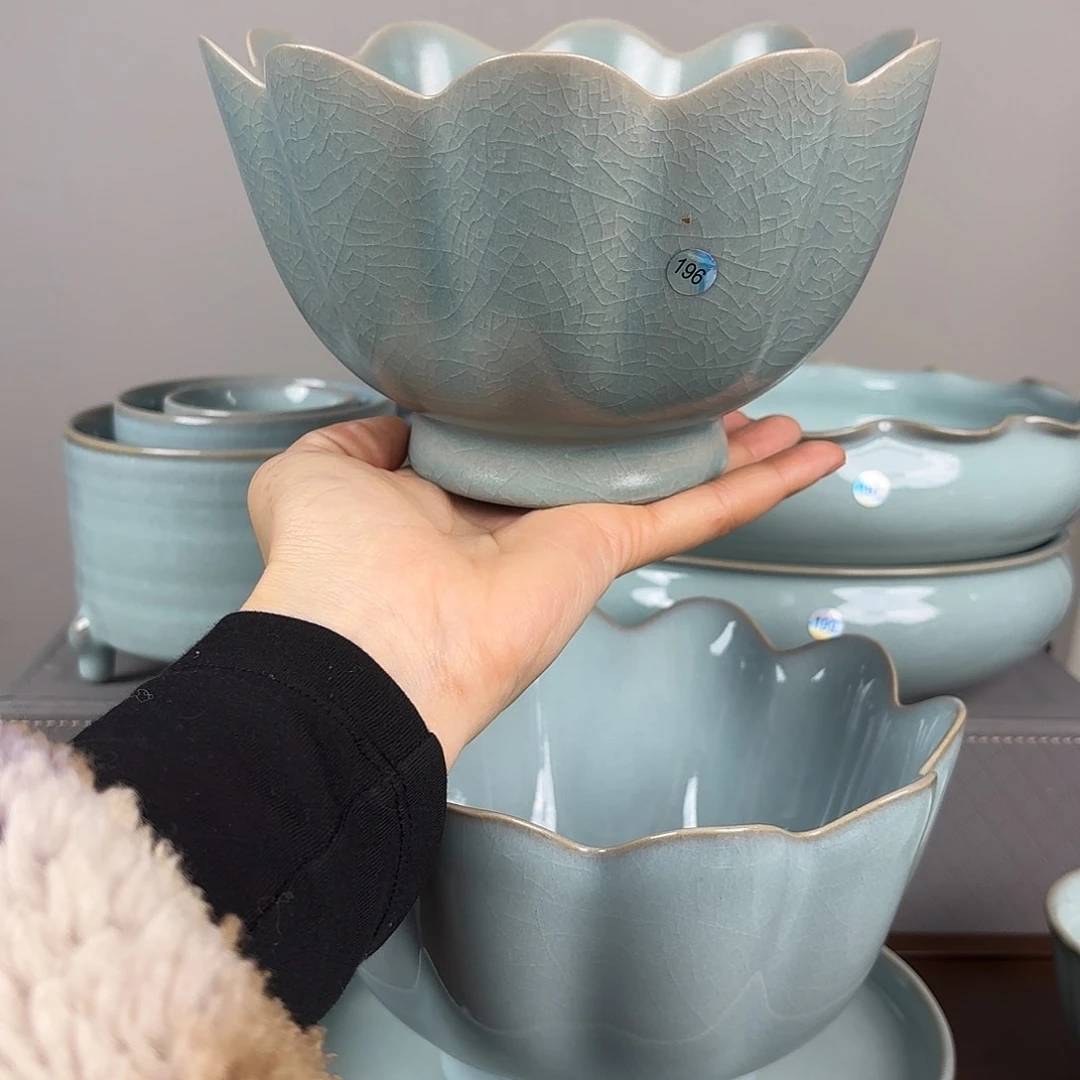 其他汝窑仿古釉大号莲花碗瑕疵特价196