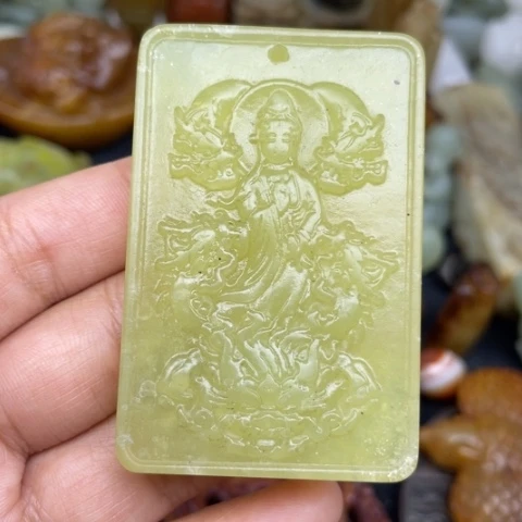 蛇纹石玉未镶嵌颈饰14