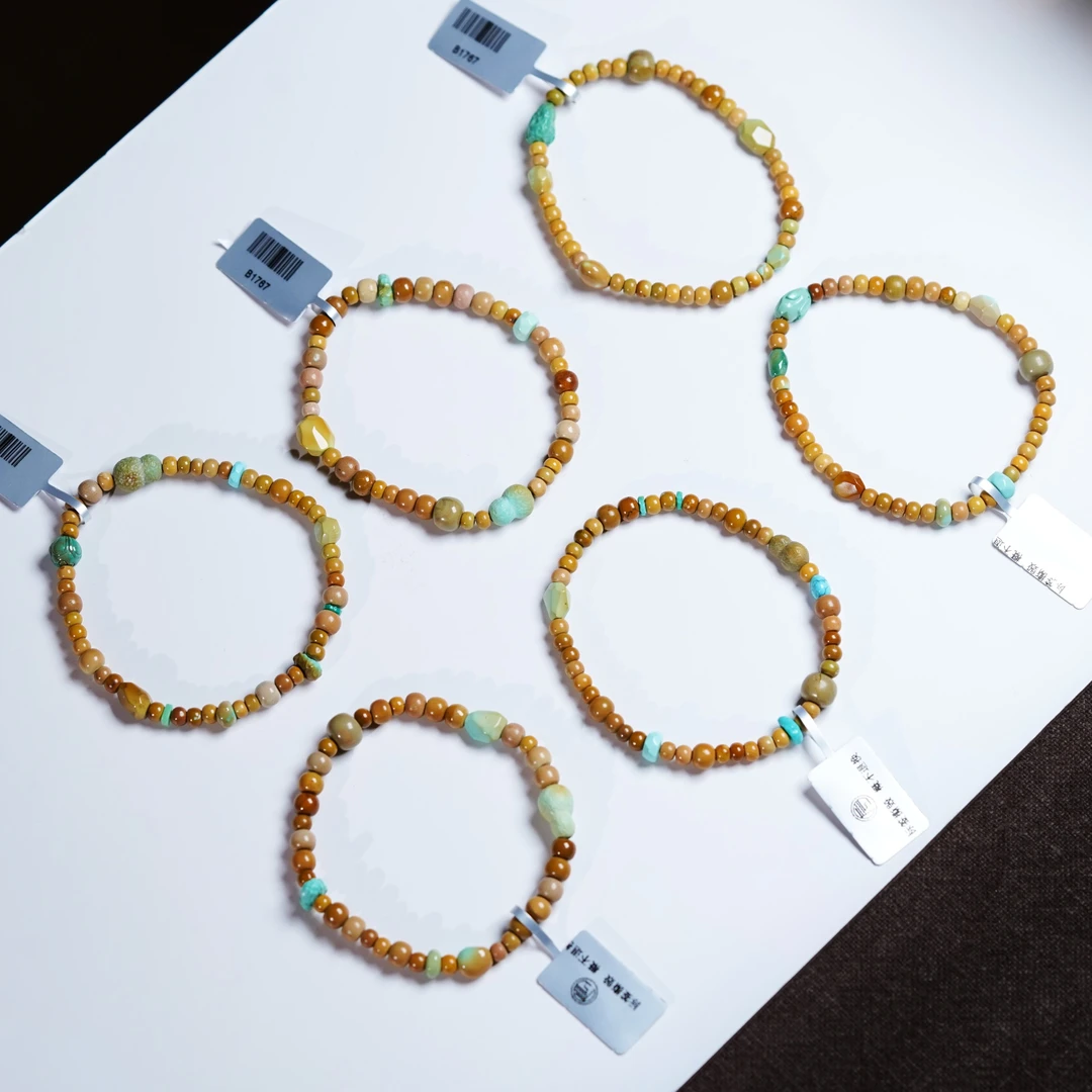 左边婷姐丨（每个都不一样  发一个）设计款 挂件（B1767）