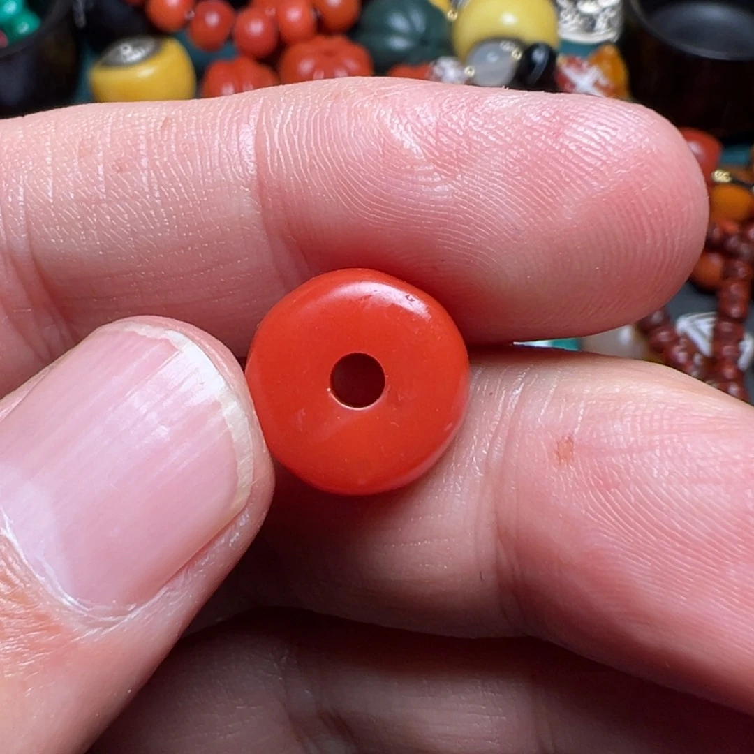 玻璃颈饰K****)手工打造精致时尚风格