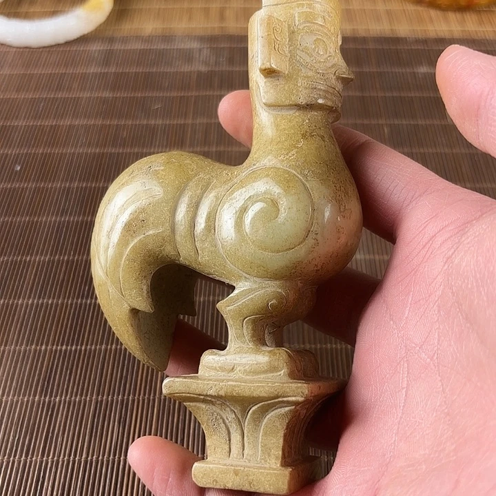 舒***人和田玉未镶嵌挂件