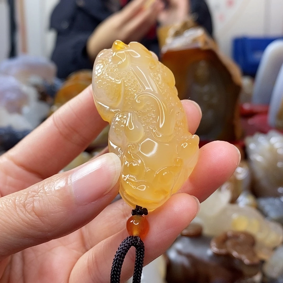 玛瑙/玉髓吊坠未镶嵌