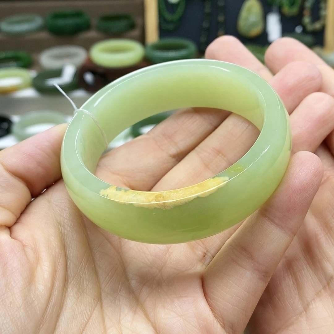 【闪购商品】未镶嵌手镯和田玉