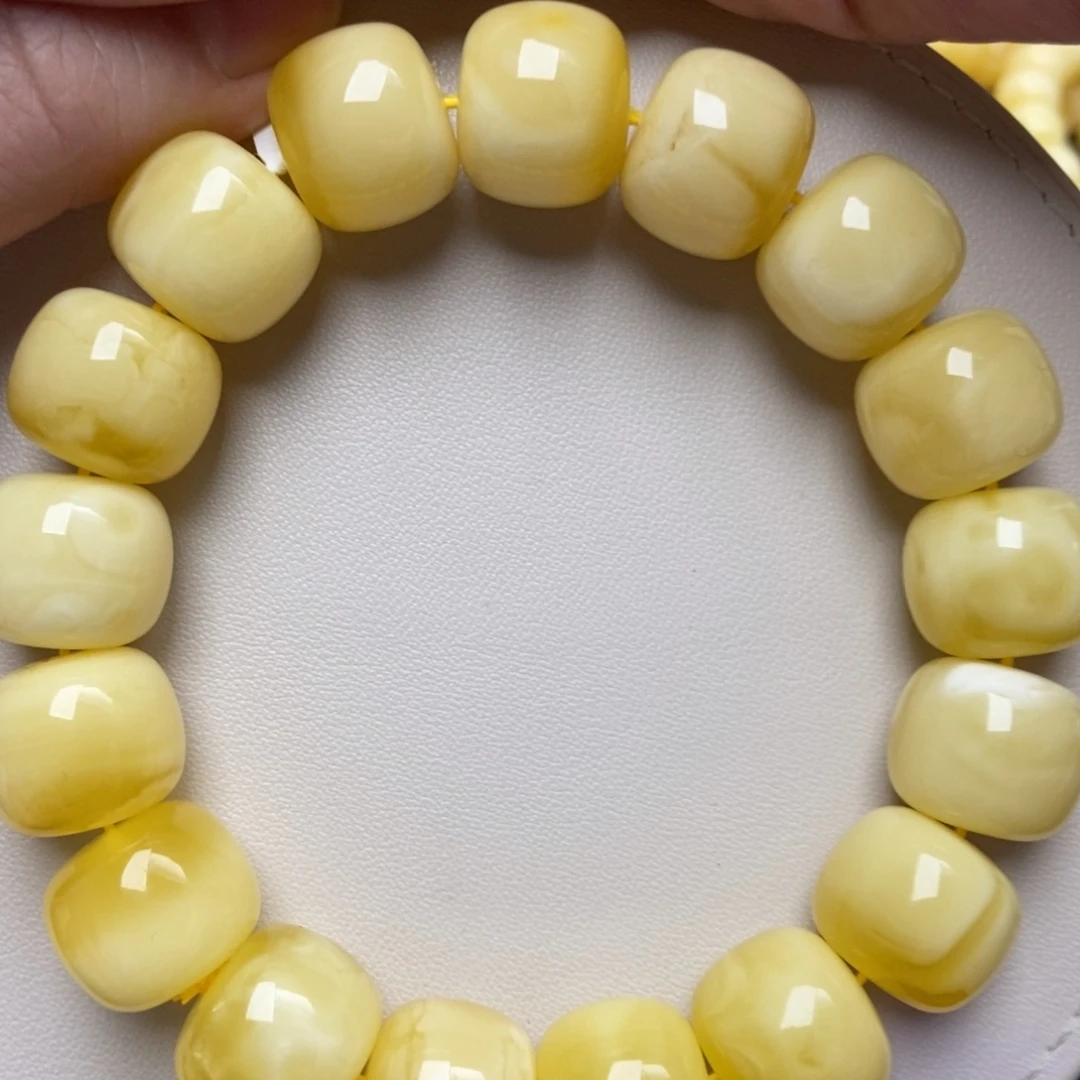 蜜蜡未镶嵌珠宝奇石227