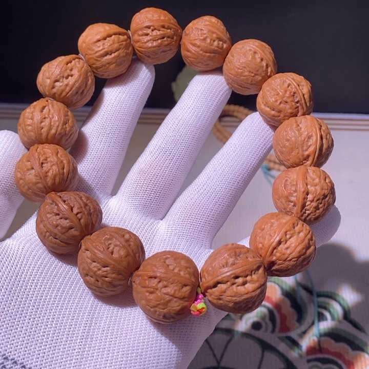 文玩核桃手串……6