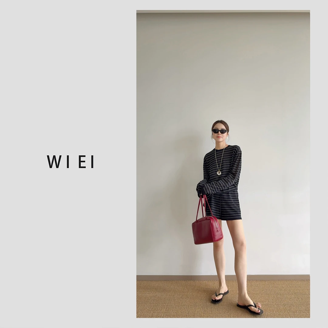 《WI EI》肯豆套装 进口三醋酸针织条纹防晒肯豆罩衫/短裤W25209163