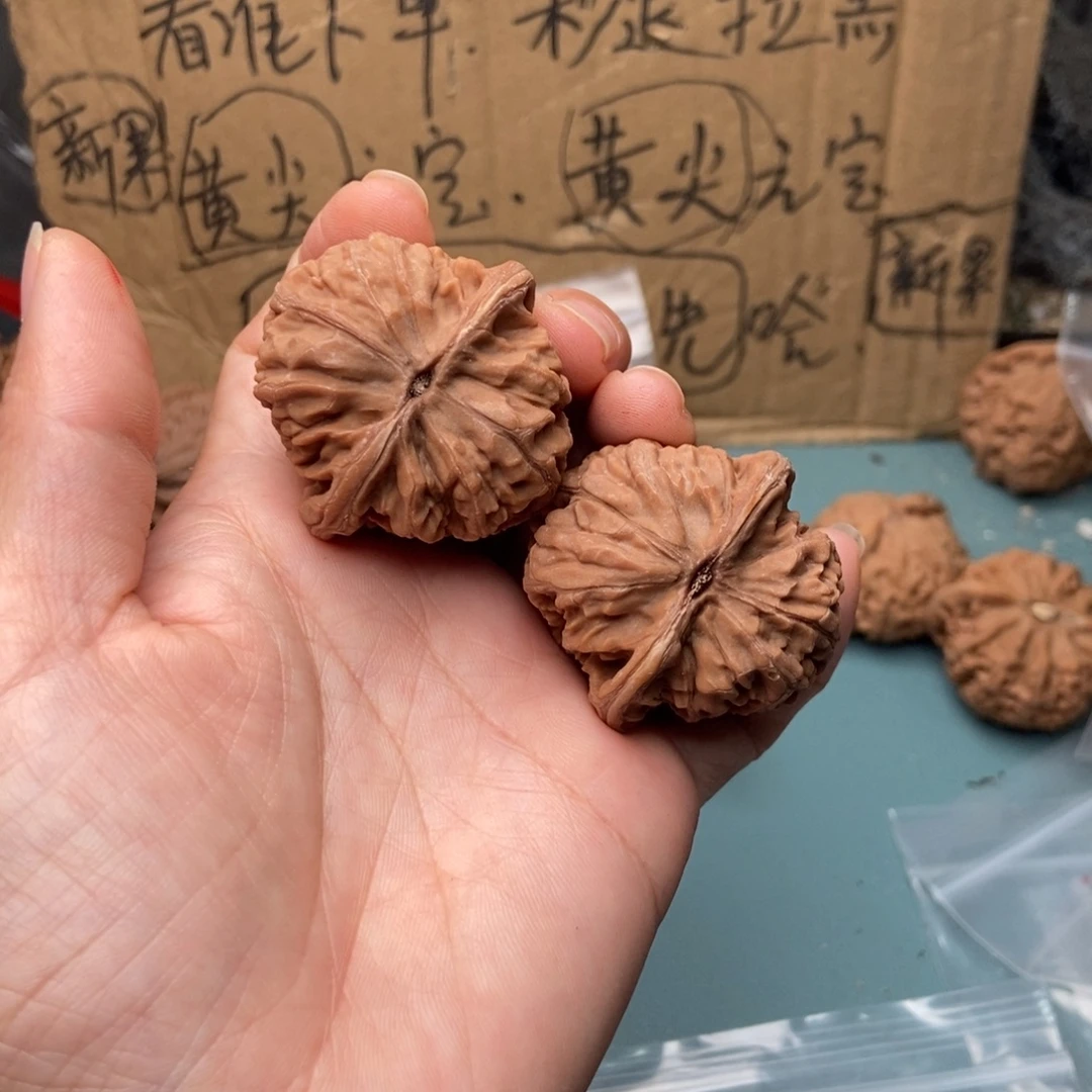 钢***哥吊坠文玩核桃凤凰台70