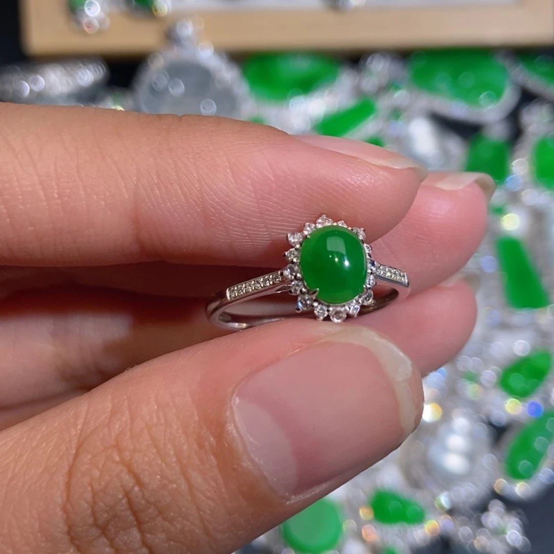 翡翠18K金镶嵌戒指天然缅甸A货翡翠