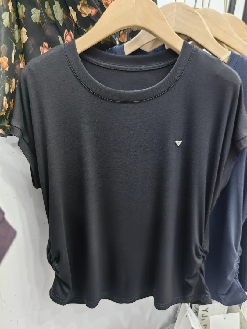 静静推荐 简约时尚修身百搭纯色运时尚T120