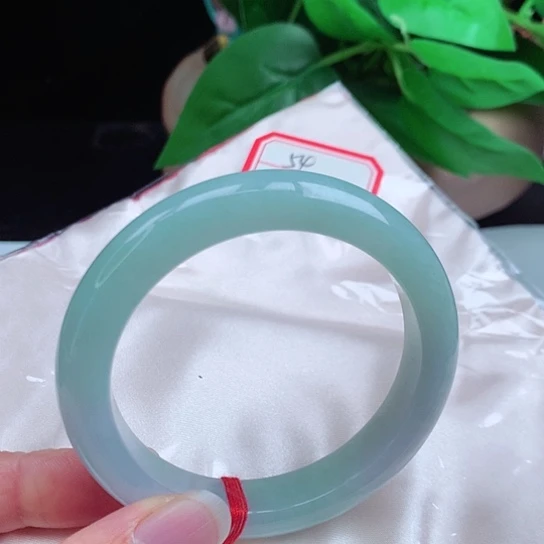 翡翠手镯未镶嵌     正圈54 冰晴色