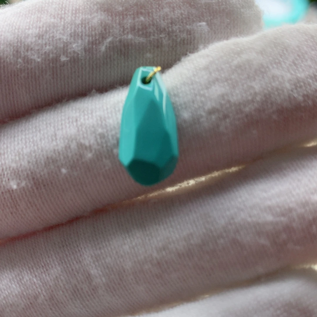 绿松石配饰未镶嵌