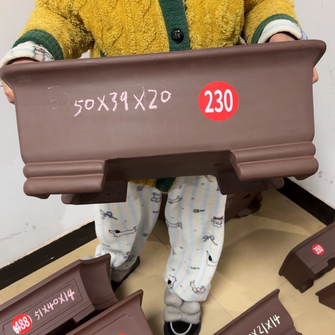 紫砂花盆呜呜呜呜