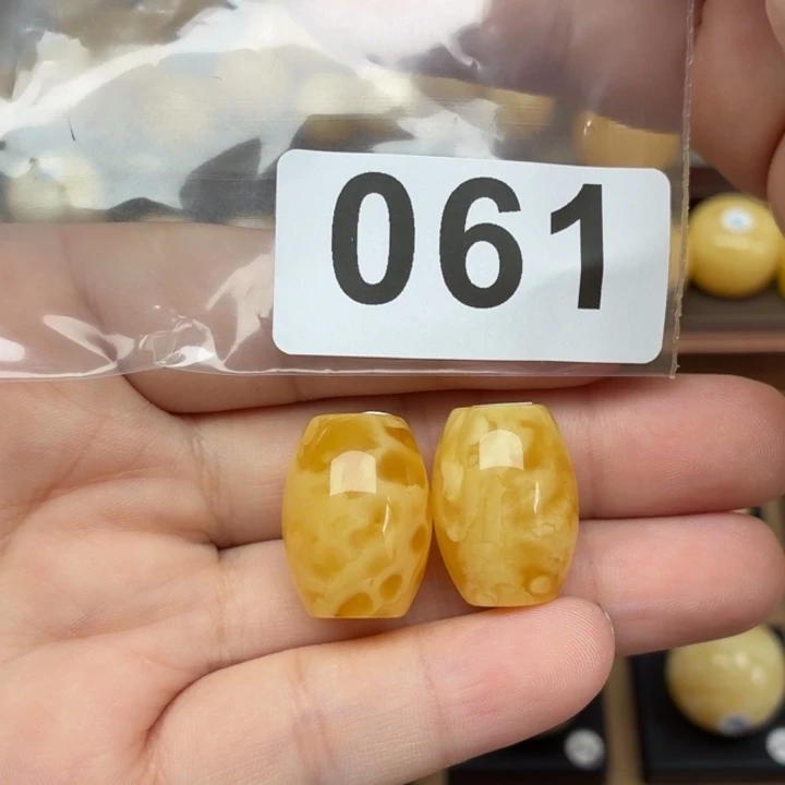 裸石蜜蜡未镶嵌蜜蜡14.8/17.8左右一对