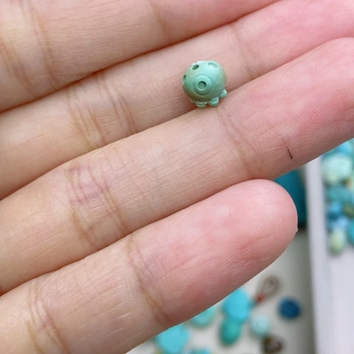 南红玛瑙未镶嵌珠宝奇石