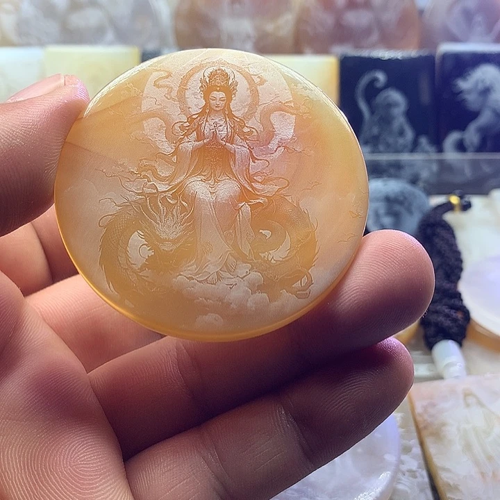 未镶嵌颈饰玛瑙/玉髓珍**己