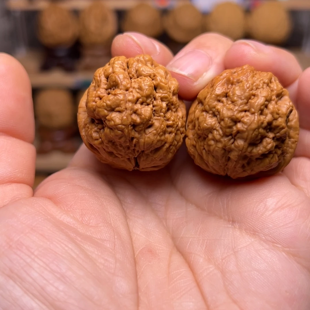 文玩核桃把件62w血舍利34尺