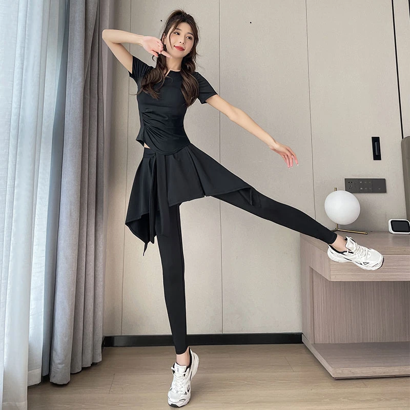 健身瑜伽服套装女专业晨跑服速干衣健身房运动裙裤羽毛球服春夏季