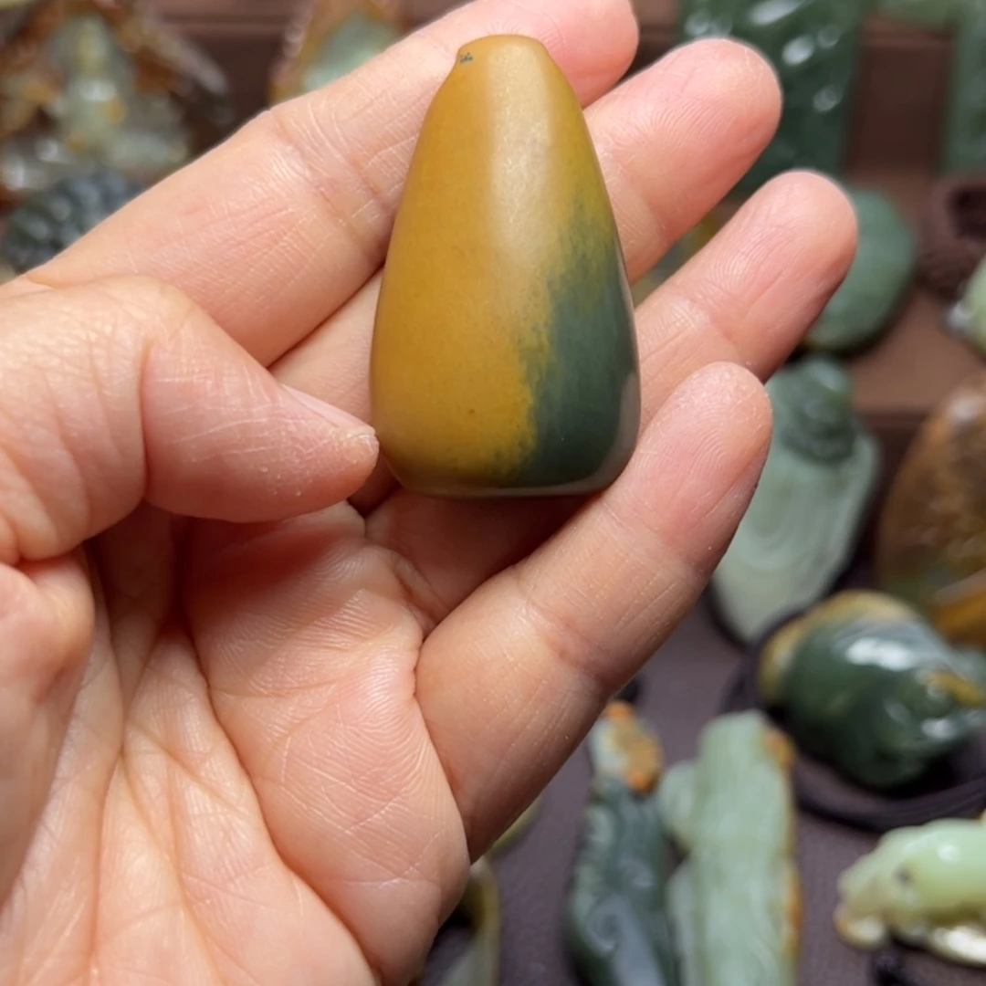 【闪购商品】岫岩河磨玉（透闪石质玉）未镶嵌颈饰