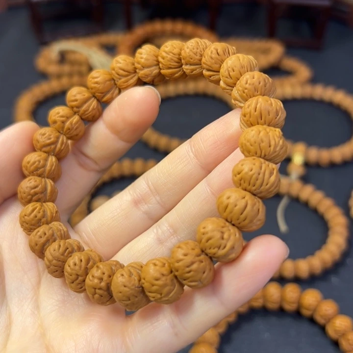 无***陷吊坠桃核135135135