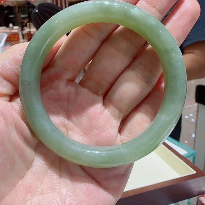 未镶嵌手镯和田玉361