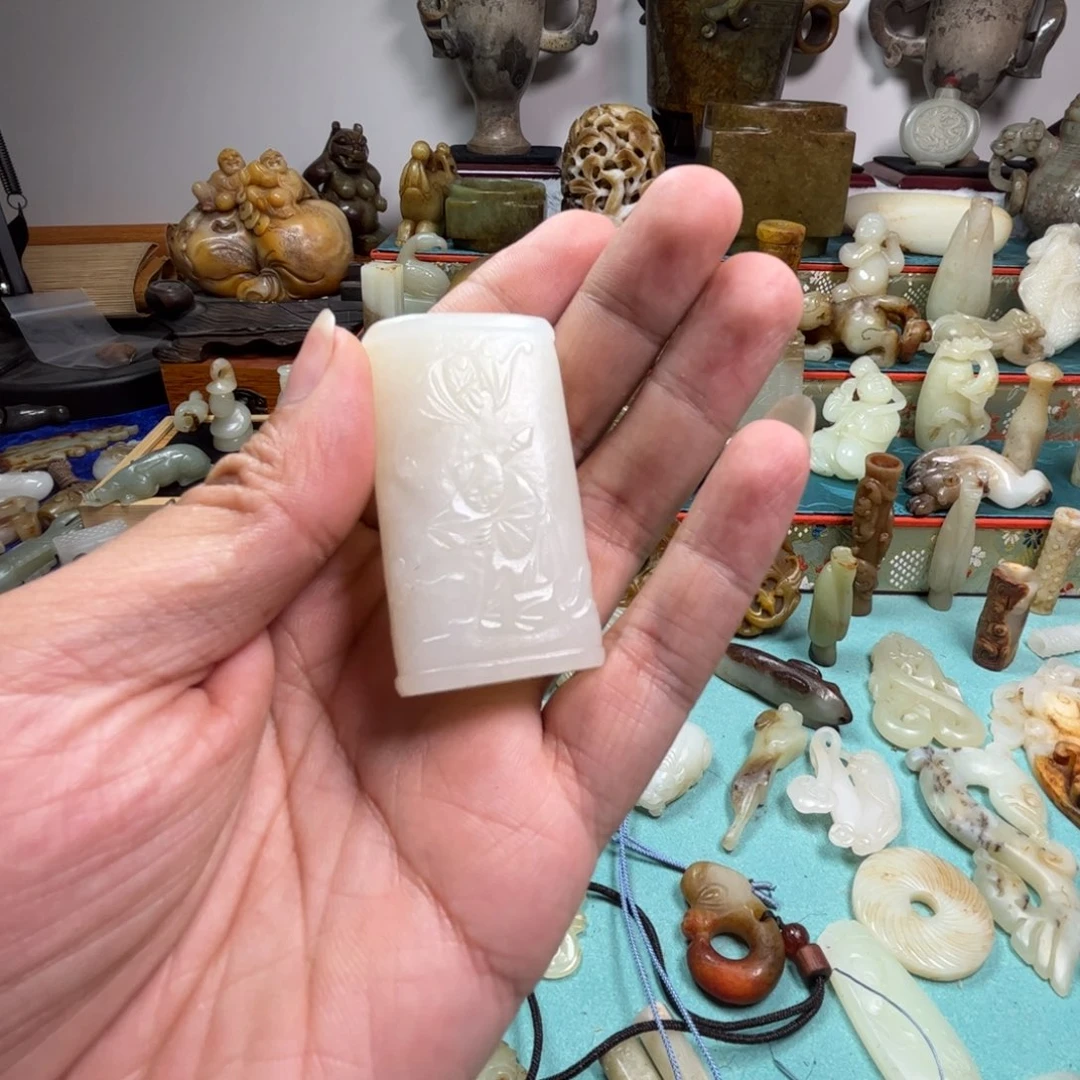 和田玉未镶嵌颈饰老*