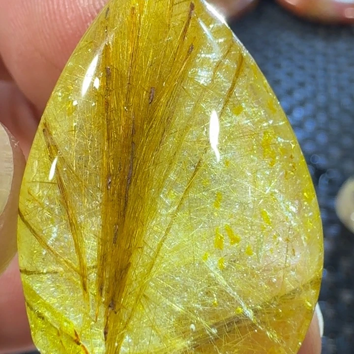 水晶吊坠(不含链)未镶嵌徽****家