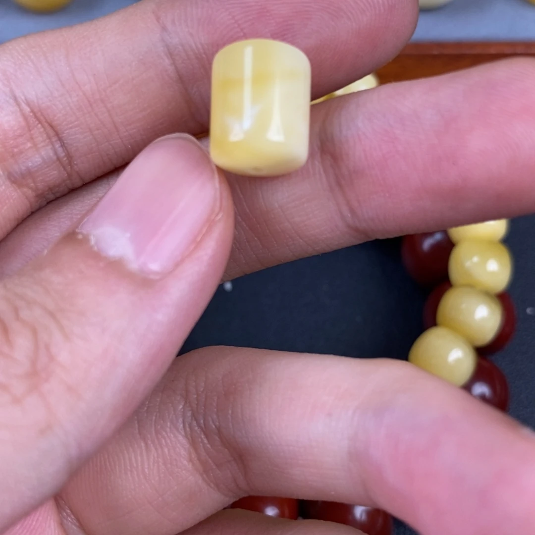 琥珀未镶嵌裸石50