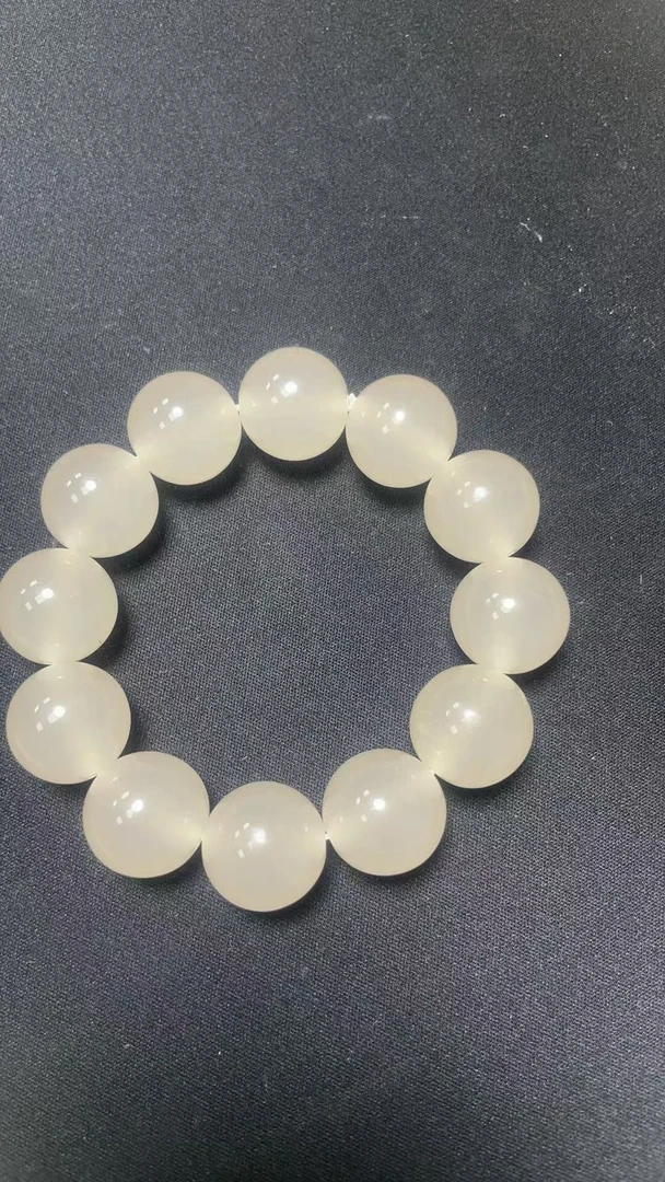 YW045  精品 手串 （无礼盒）