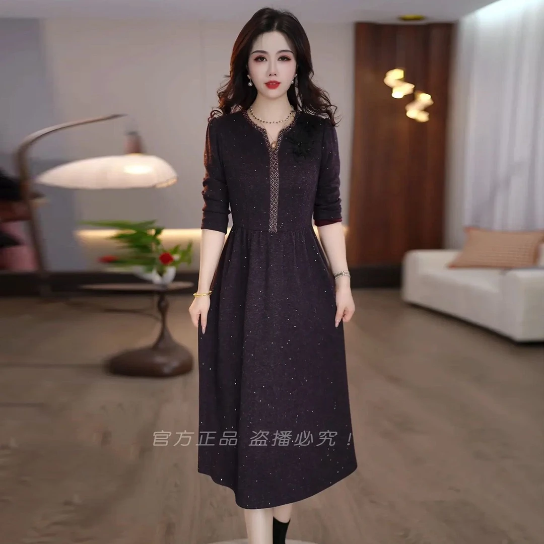 高档贵妃绒时尚洋气简约优雅礼服裙2025秋冬新款中长收腰连衣裙女