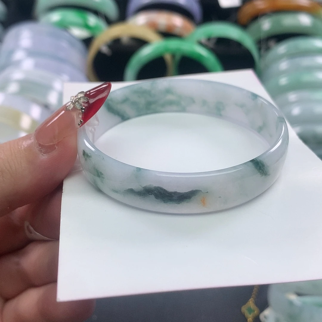 翡翠手镯未镶嵌公主