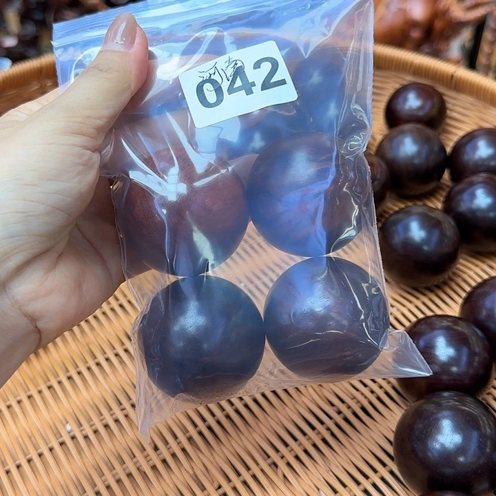 河***司大红酸枝2对瑕疵手球