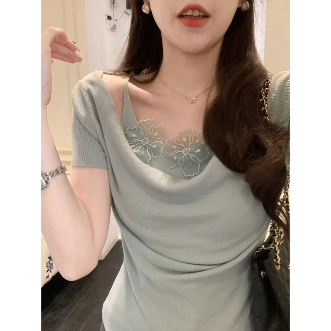 安安 精美小花吊带荡领假两件上衣