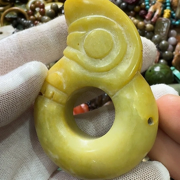 和田玉未镶嵌挂件