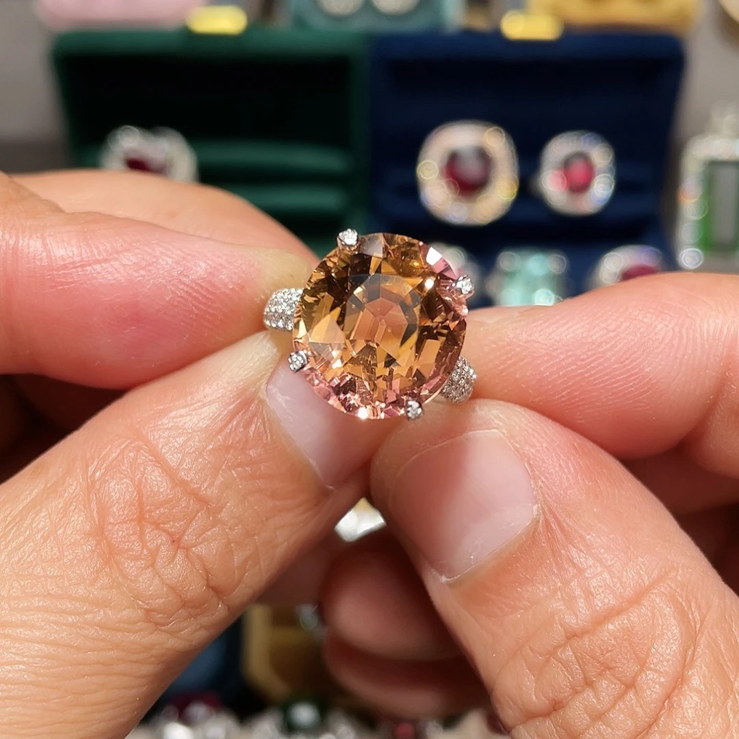 戒指18K金镶嵌碧玺11.41ct