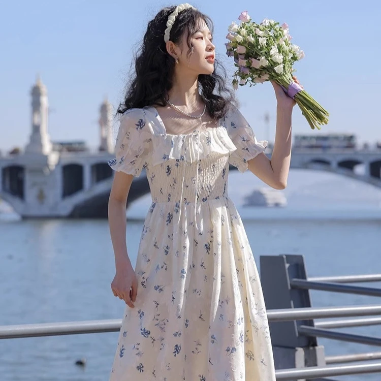 桔梗裙方领小清新碎花裙森系2025印花泡泡袖初恋仙女短袖连衣裙夏